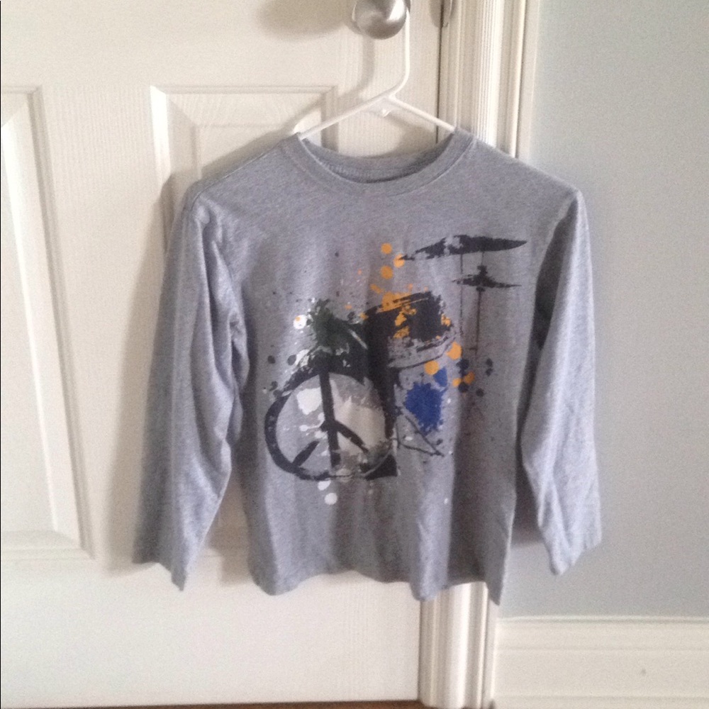 Gray shirt size 10/12 for boys .